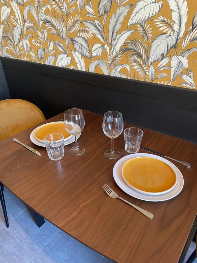 Appartement Au Calme Et Bow Window Quartier Plage 메르레뱅 외부 사진